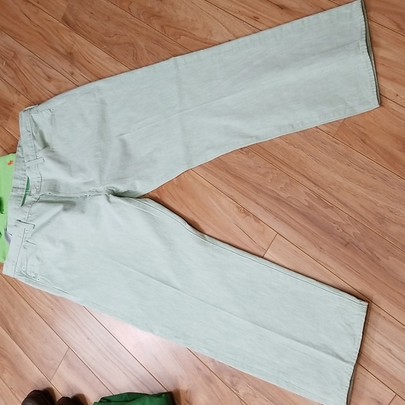 Levis 501 Jean's  42 X 30 - Picture 3 of 7